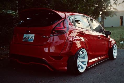 Fiesta St Wide Body Kit