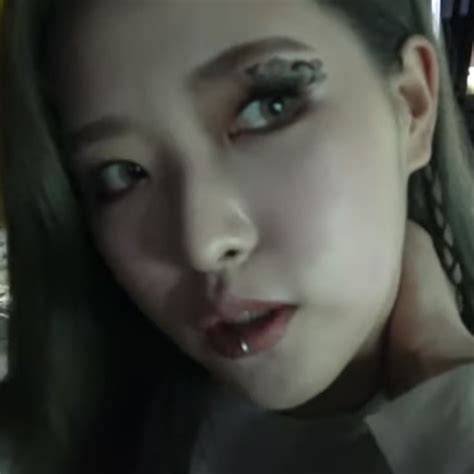 Olivia Hye Hyeju Loona Olivia Hye Nose Ring Nose