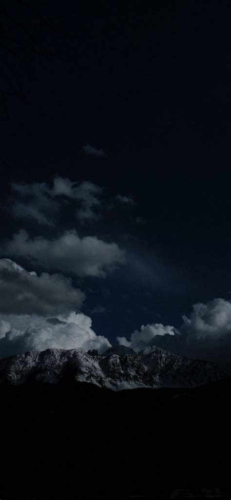 CLOUDY MOUNTAIN NIGHTSKY 4K WALLPAPER