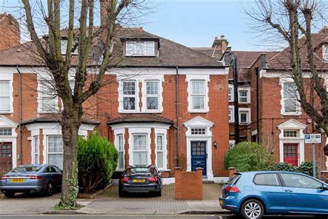 2 Bedroom Flat For Sale In Blenheim Gardens Willesden Green Nw2 London