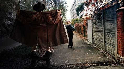 eksibisionis gejala penyebab  pengobatan alodokter