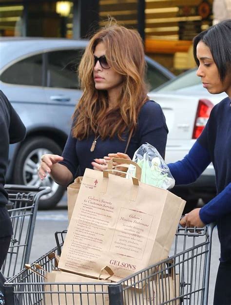 Eva Mendes Wear Sunglasses And Jeans 03 Gotceleb