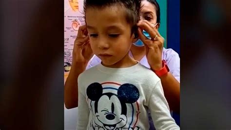 Increíble Este niño escucha por primera vez en su vida Oronoticias