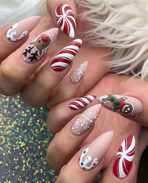 Pin By On G G Xmas Nails Stylish