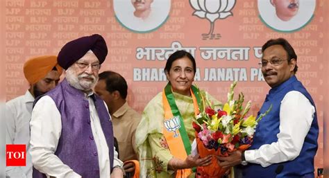 LS Polls BJP Announces 3 More Candidates In Punjab Fields Parampal