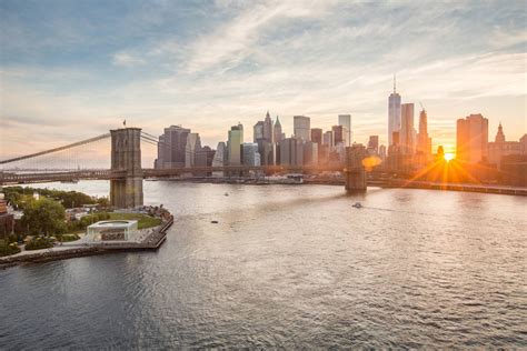 Brooklyn Bridge | The Official Guide to New York City