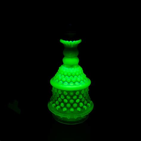 Vintage Fenton Hobnail Uranium Glass Lamp Glows Brilliantly Under Uv Light Etsy