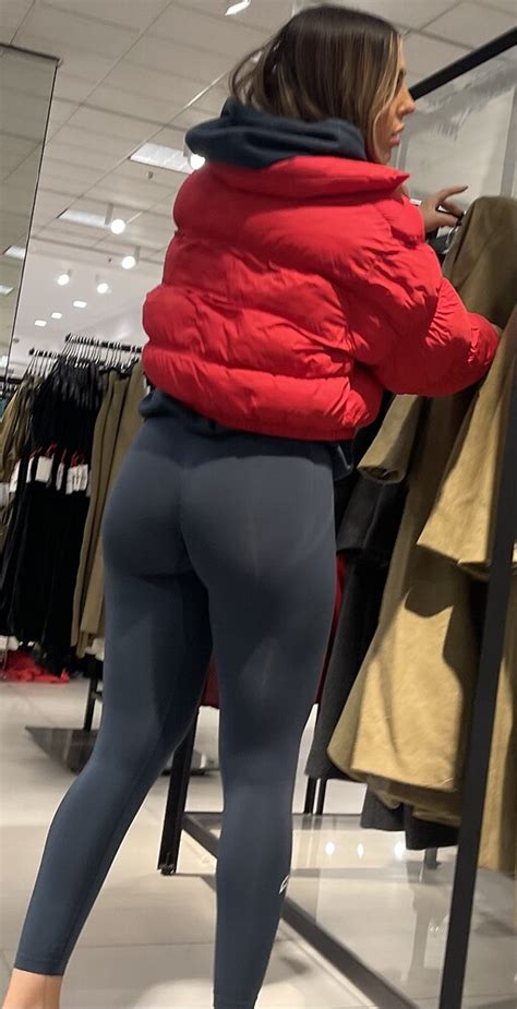 Fit Brunette OC Spandex Leggings Yoga Pants Forum