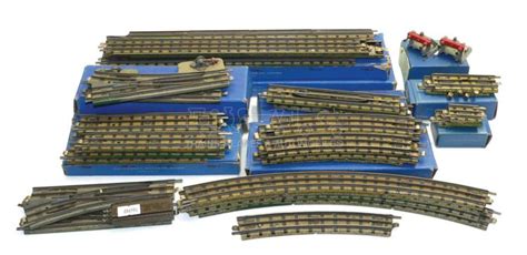 Quantity of Hornby Dublo 3-rail Track