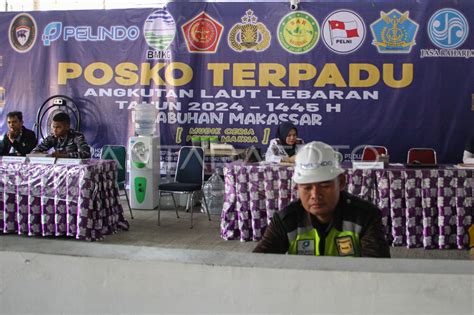 Posko Terpadu Angkutan Lebaran Di Pelabuhan Makassar Antara Foto