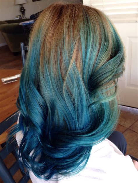 Teal Ombré Hair With Balayage Highlights