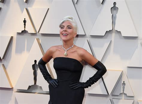 Lady Gaga's Dress at the 2019 Oscars | POPSUGAR Fashion