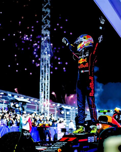 Sergio Perez Wins the Singapore Grand Prix [1440x1800] : r/Amoledbackgrounds