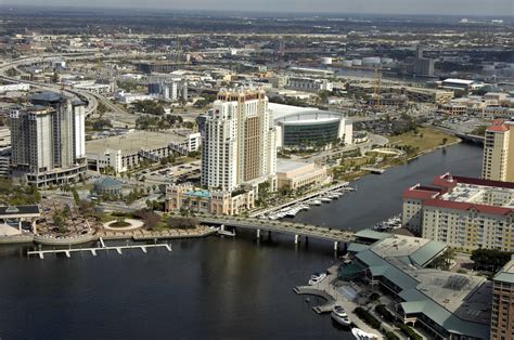 Tampa Marriott Waterside Hotel & Marina slip, dock, mooring ...