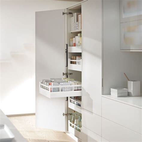 Blum Space Tower Tandembox Antaro Z Relingom Nd K Bela Majer