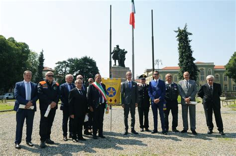 Sei Nuovi Cavalieri Della Repubblica Ed Un Neo Commendatore Insigniti