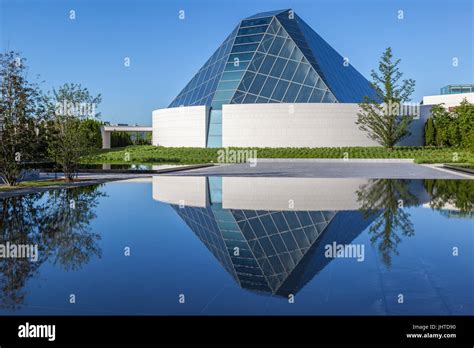 Ismaili Centre Toronto Hi Res Stock Photography And Images Alamy