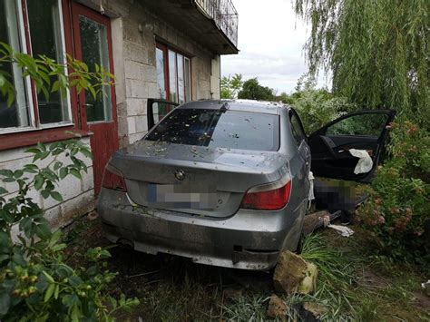 Zawita A Czterech Nietrze Wych M Czyzn I Bmw To Musia O Si Tak