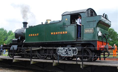 On The Turntable GWR Small Prairie Class 4575 Number 5521 Flickr