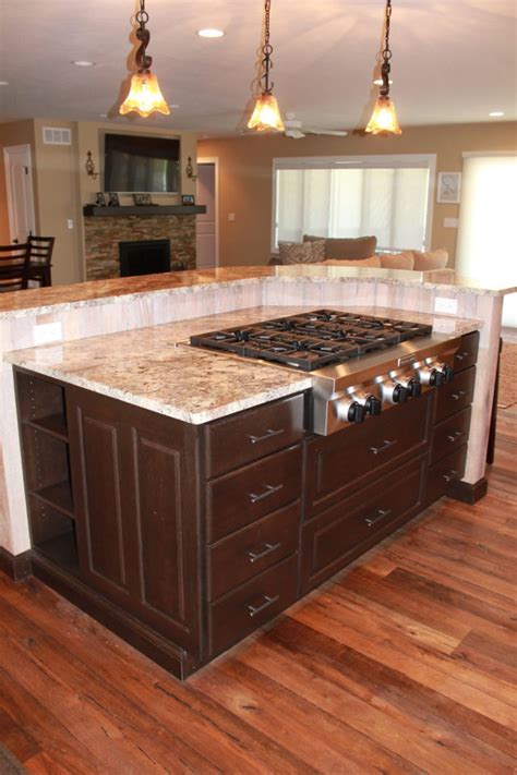 ci-kitchen-island_stove-2 – Creative Interiors, Inc. – North Platte, NE