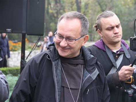 Bp Muskus: Chrześcijaństwo nie może być odseparowane od życia - Więź