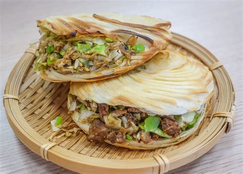 高醫商圈美食 湯守麵食 肉餡滿滿肉夾饃餅大份量高雄早餐推薦 美食好芃友