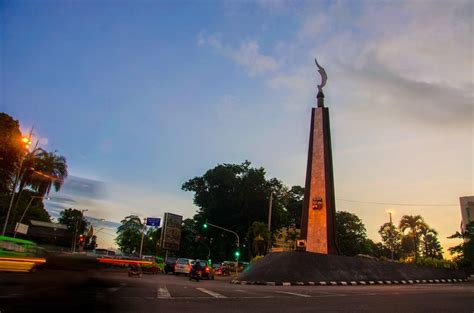 Melihat Sejarah Tugu Kujang Bogor Kaskus