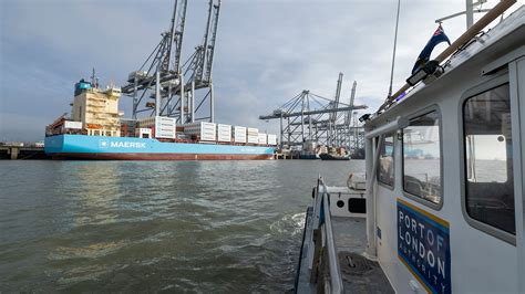 Worlds First Methanol Fuelled Boxship Arrives At Port Of London