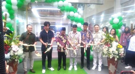 Oppo Hadirkan Experience Store Terbesar Di Kota Malang