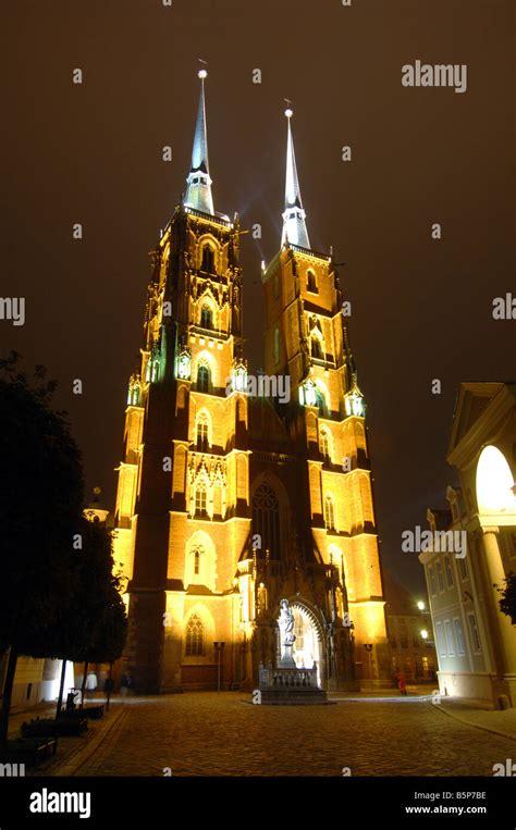 Wroclaw Cathedral, Wroclaw's Saint Johns the Baptist Cathedral, Wroclaw, Poland Stock Photo - Alamy