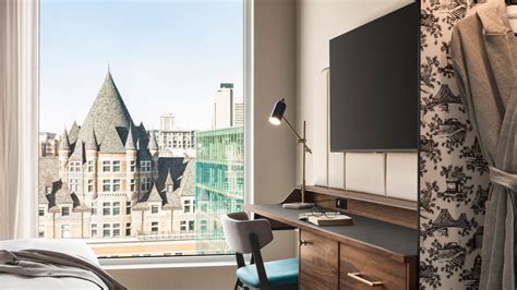 Hotel Rooms & Suites in Old Montreal | Hyatt Centric Montreal