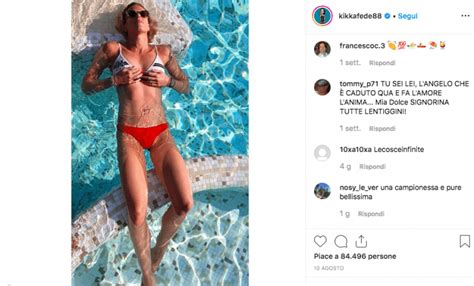 L Estate Rovente Federica Pellegrini Le Foto In Bikini