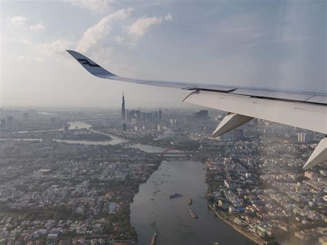 The A350 truly has the most beautiful wing : r/aviation