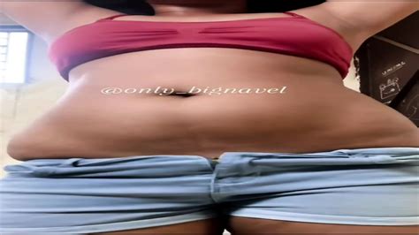 Desi Deep Navel Babe