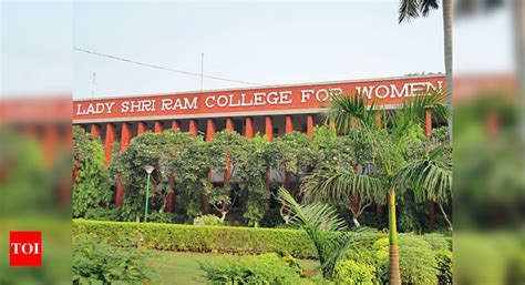 Du On A New High Lady Shri Ram College Pegs Cutoff At 100 For 3