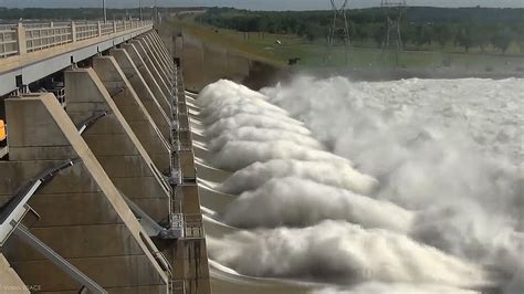 Garrison Dam Spillway, North Dakota, USA : Cinemagraphs