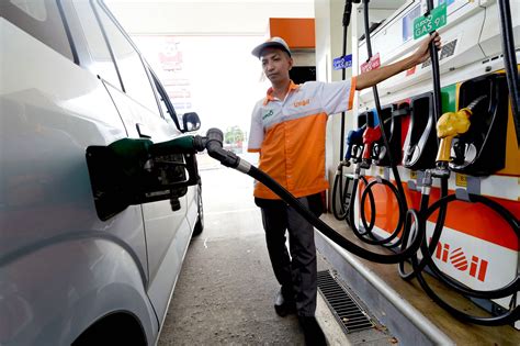 New round of oil price hikes to take effect Nov. 25