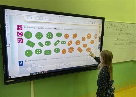 Lekcja Z Monitorem Interaktywnym W Klasie B Szko A Podstawowa Nr