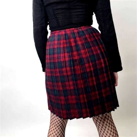 Vintage Vintage 90s Goth Grunge Plaid Pleated Midi Sk… Gem