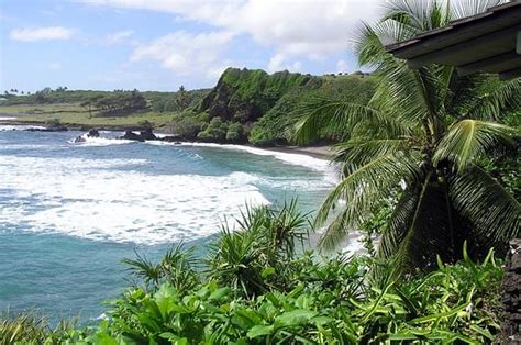 Hamoa Beach, Maui, Hawaii | Eyeflare.com