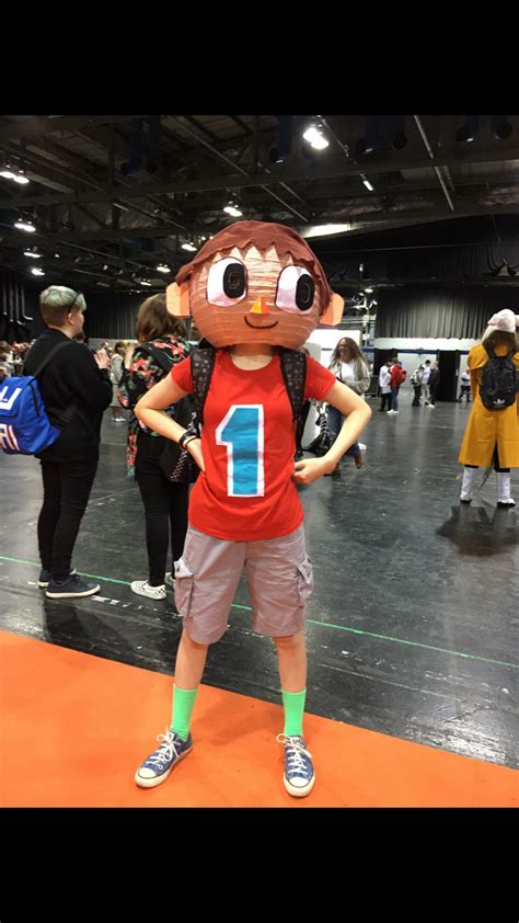 My Villager cosplay for comic con! : r/AnimalCrossing