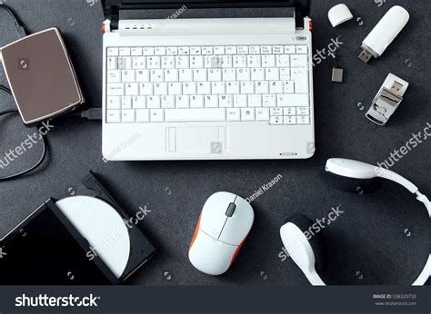 3,920 Computer device hardware keyboard peripheral Images, Stock Photos & Vectors | Shutterstock