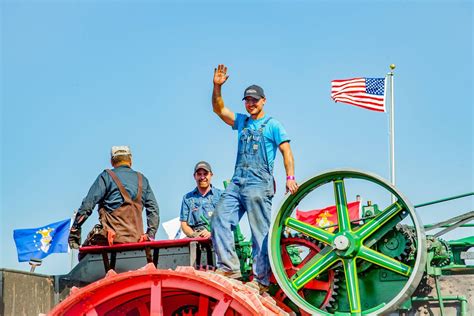 Worlds Largest Steam Traction Engine World Record In Andover South