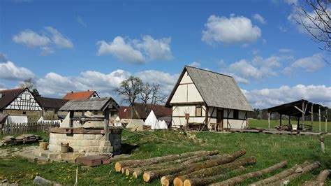 Leben Im Mittelalter Living History Mittelalter Um 1200 Burgen Und