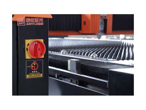 Fiber Laser Cutting Machine Medium Thickness Metal Cutting Junyi