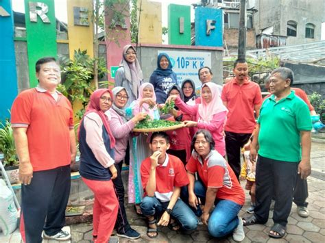 Gerakan Menanam Serentak Kerja Bakti Massal Kick Off Urban Farming