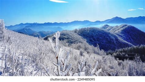 Blue Ridge Mountains Snow: Over 110,000 Royalty-Free Licensable Stock ...