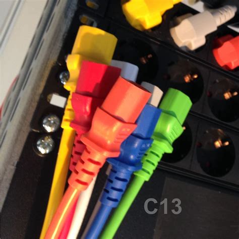 Kaltgerätekabel ORANGE mit Stecker CEE 7 7 90 WINKEL an C13 2m CK3