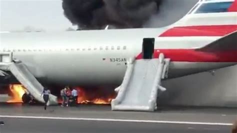 Mai Multe Persoane Ranite Usor Dupa Ce Un Boeing American Airlines A