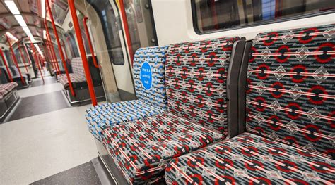 Revamped Central Line Trains With The New Moquette And Upgrades Ianvisits London Uk Rtrains